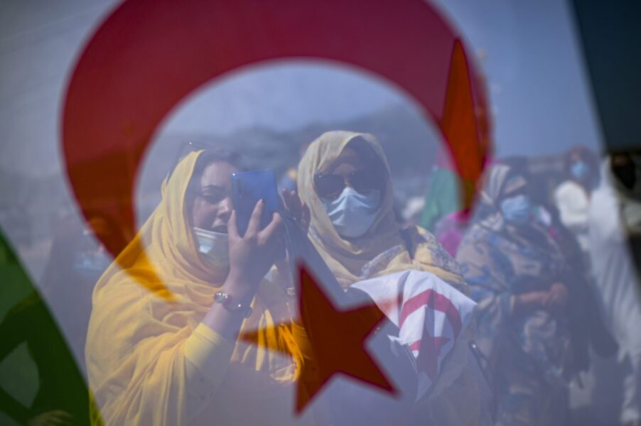 Spanien har svängt i Västsaharafrågan och stöder Marockos överhöghet över Västsahara.