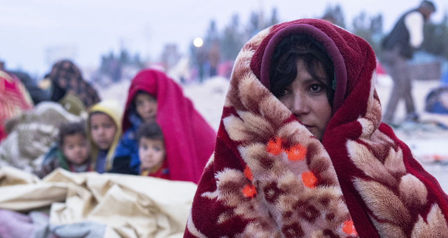 Efter decennier av krig i Afghanistan är människor på flykt från svält.