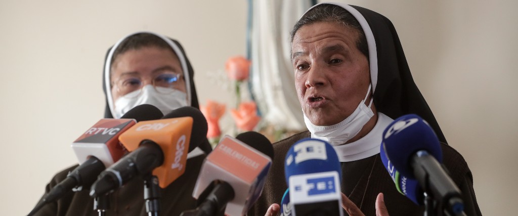 Den colombianska nunnan Gloria Cecilia Narvaez Argoti släpptes av en islamistisk grupp i Mali efter nästan fem år i fångenskap, enligt uppgifter efter att Vatikanen betalade en stor lösensumma.