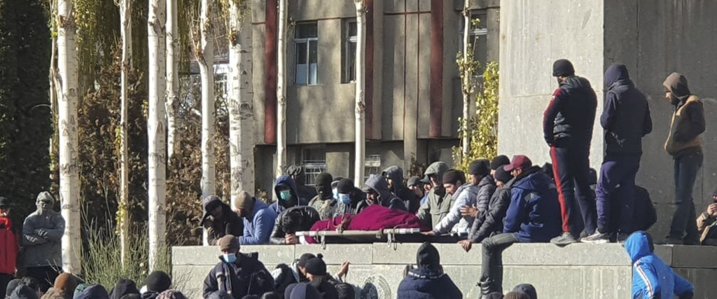 Protester i Gorno-Badachsjans huvudstad Chorug i november 2021.