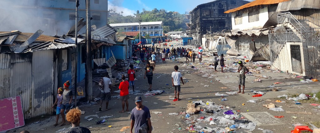 Oroligheter Salomonöarnas huvudstad Honiara i november förra året.
