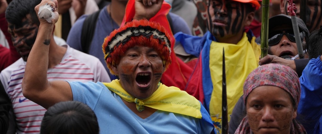 Urfolk i Ecuador har tagit initiativ till protester i landet där det sociala missnöjet är utbrett.