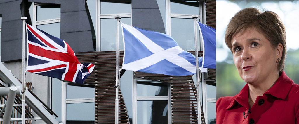 Bittiska eller skotska flaggan? Foto: AP Photo/Scott Heppell.