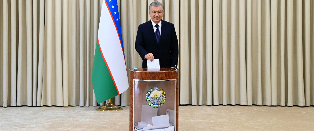 Uzbekistans president Shavkat Mirzijojev under 2021 års val.