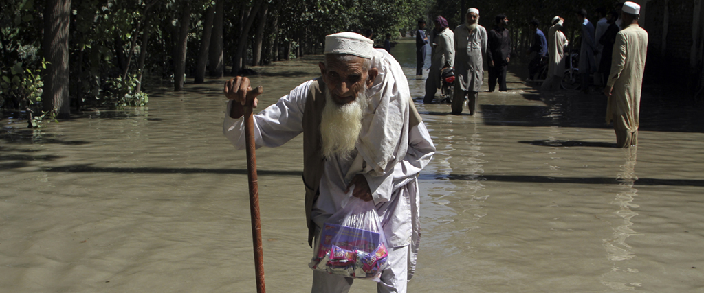 Fler än 33 miljoner människor, motsvarande var sjunde pakistanier, har påverkats av monsunregnen.
