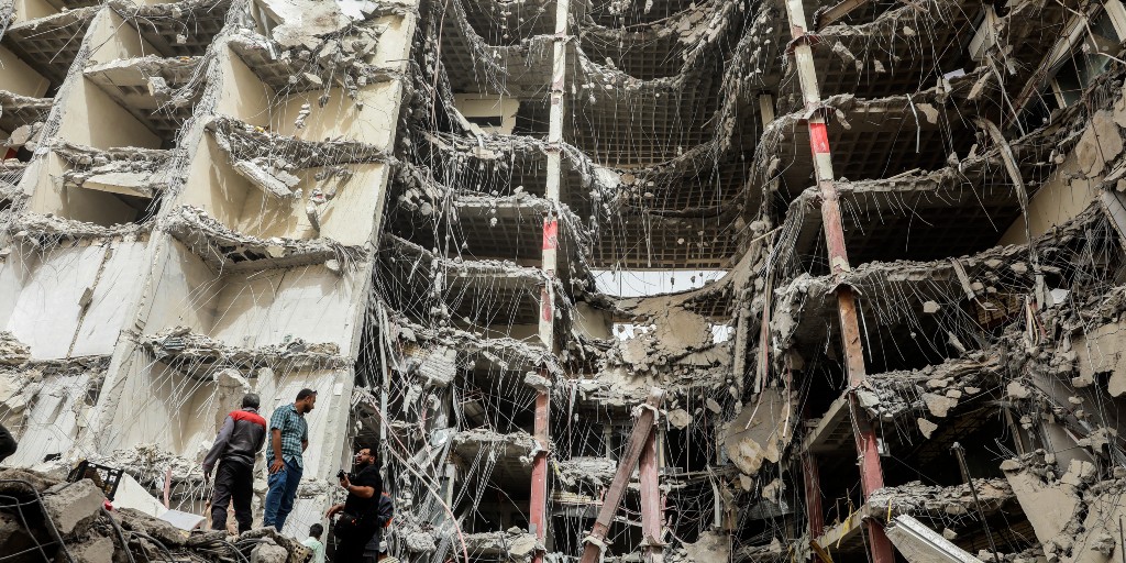 Tiovåningsbyggnaden Metropol rasade den 23 maj i år.