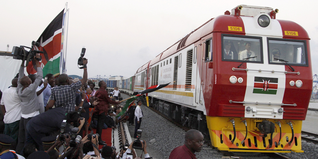 Kenyas största infrastrukturprojekt sedan självständigheten, en kinesisk-stödd järnväg som kostar nästan 3,3 miljarder dollar och som kommer att koppla en stor del av Östafrika till en stor hamn vid Indiska oceanen.