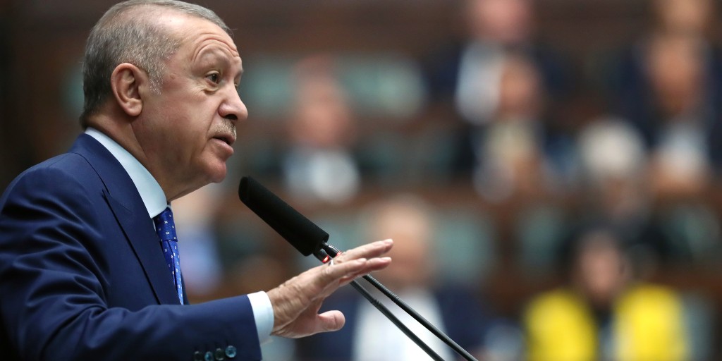 Turkiska oppositionspartier lovar att skrota mycket av president Recep Tayyip Erdogans politik om valet går deras väg i maj.