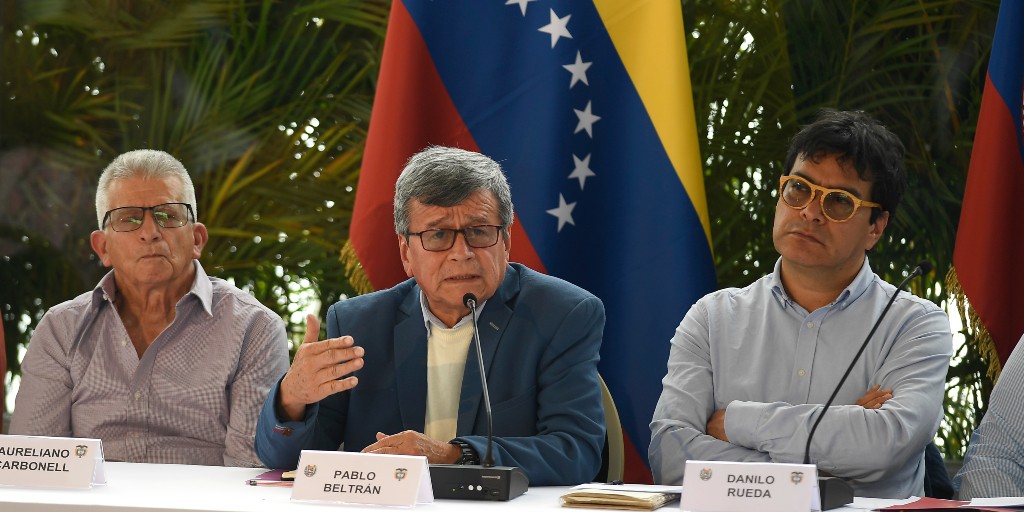 Den colombianska gerillan ELN förnekade på tisdagen en överenskommelse om vapenvila i sex månader, något president Gustavo Petro meddelade på nyårsafton.