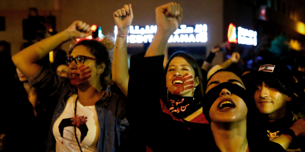 Våld i hemmet är på en extremt hög nivå på grund av omständigheterna, säger den libanesiska feministiska aktivisten Jamila Khodor till Tidningen Global.