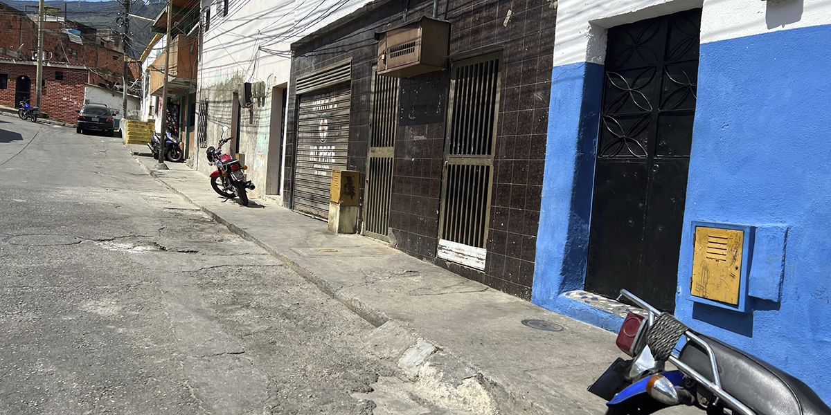 En svart fasad i centrum för mysteriet med Venezuelas försvunna oljepengar.