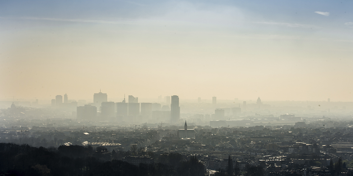 30 europeiska länder omfattas av EEA:s rapport, som visar att över 1 200 barn i Europa avlider årligen på grund av luftföroreningar.