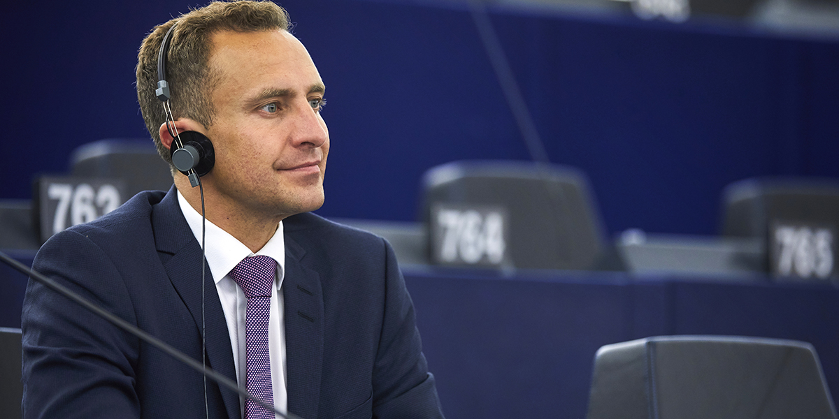 Tomas Tobé (M) fick starkt stöd för sitt framförhandlade förslag om asyl- och migrationspolitiken i EU-parlamentet.