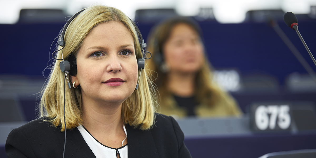 Svenska ledamoten Arba Kokalari (M) har varit en av de ansvariga för EU-parlamentets hantering av Istanbulkonventionen.