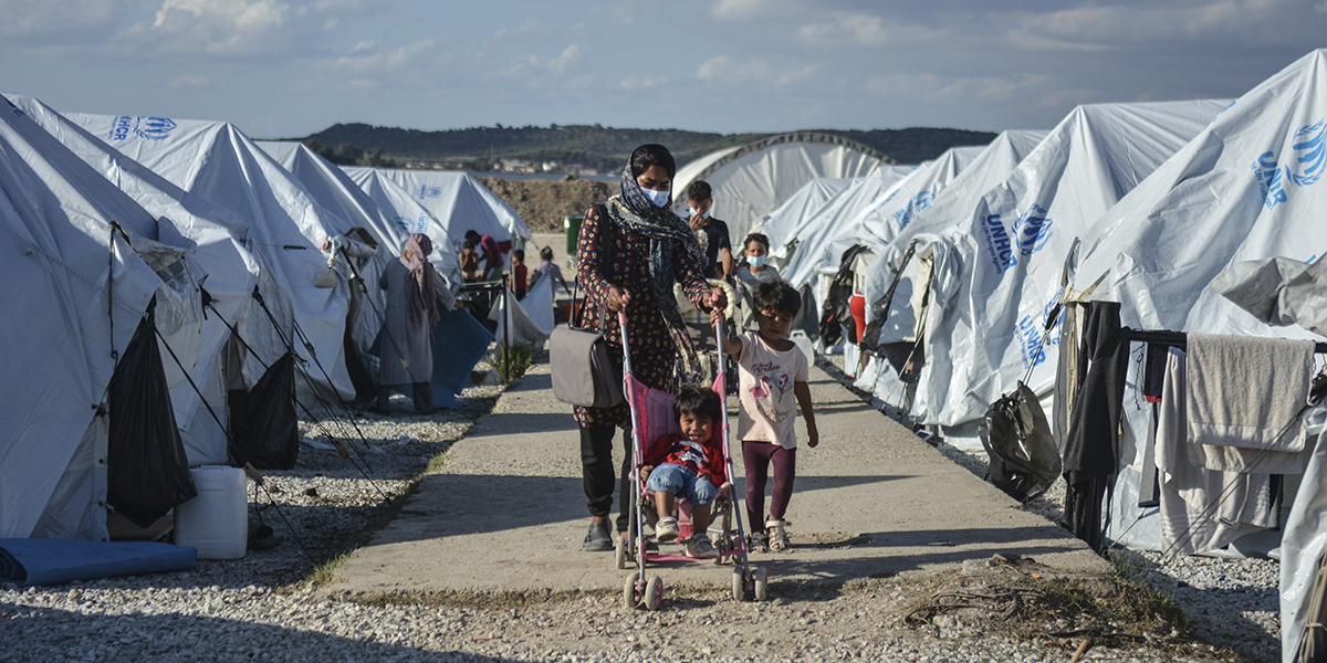 Migranter i flyktinglägret Kara Tepe, på den nordöstra Egeiska ön Lesbos, Grekland, onsdagen den 14 oktober 2020.