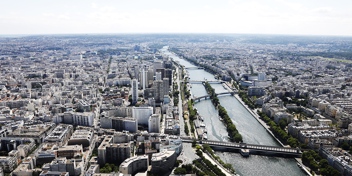 Det uppförs så många nya byggnader i världen att det motsvarar ett nytt Paris var femte dag, något som ger stora avtryck på klimat och natur.