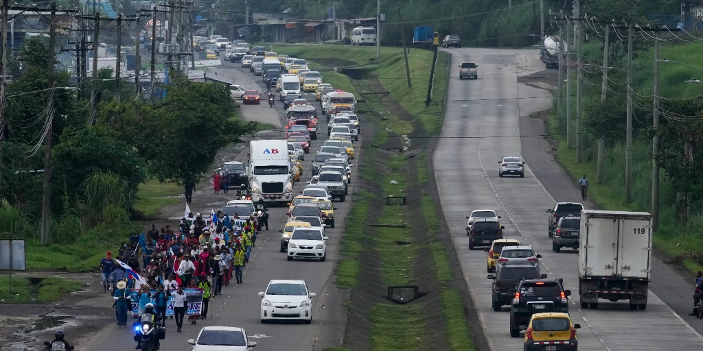 Protester på motorvägen i Panama.