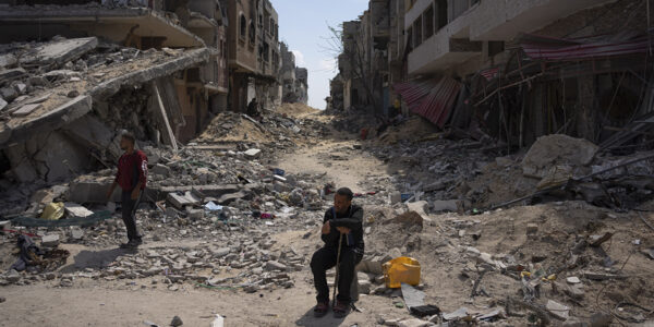 Förstörelse i spåren av en israelisk luft- och markoffensiv i Khan Younis, södra Gazaremsan,