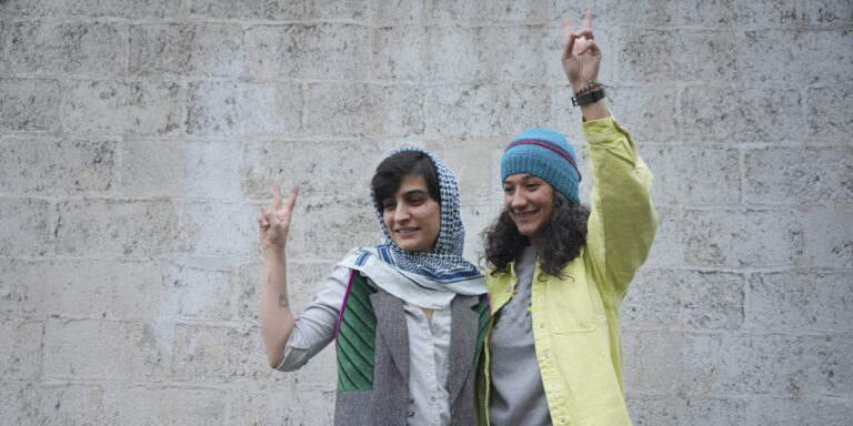 Niloufar Hamedi och Elaheh Mohammadi