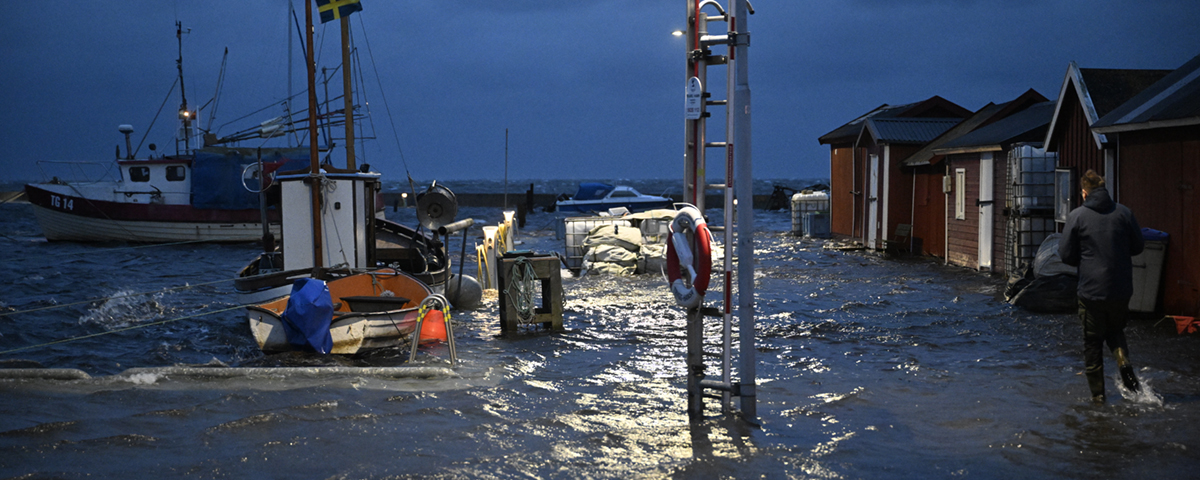 översvämmad hamn