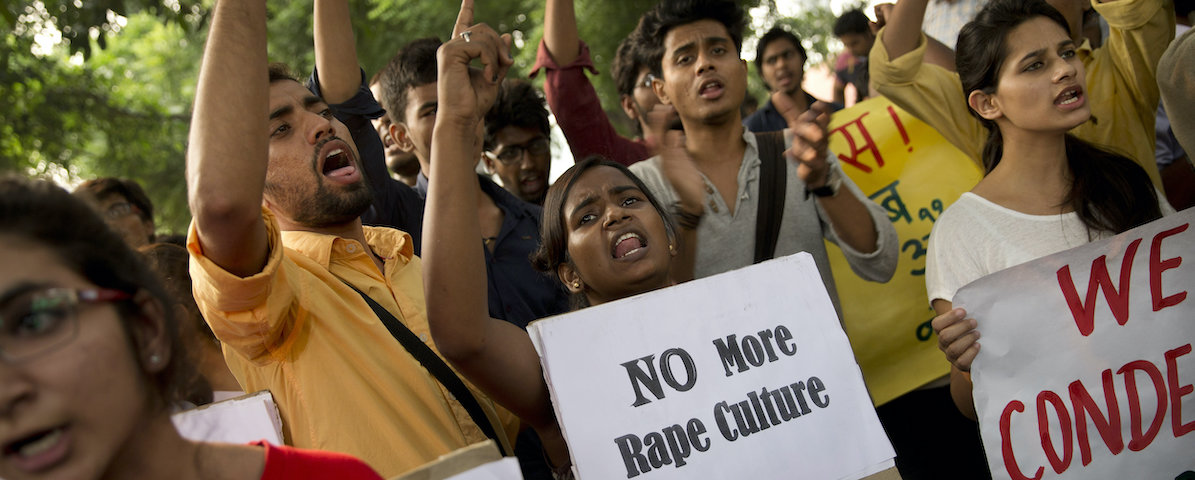 Protester i New Delhi 2015 efter flera uppmärksammade fall av våldtäkter mot barn.