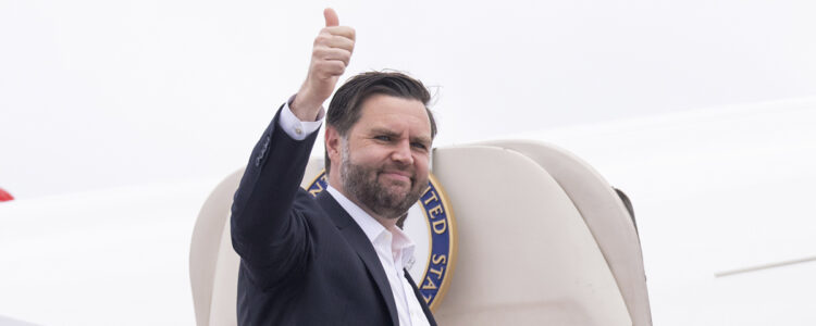 Vicepresident JD Vance för tummen upp med ett smile